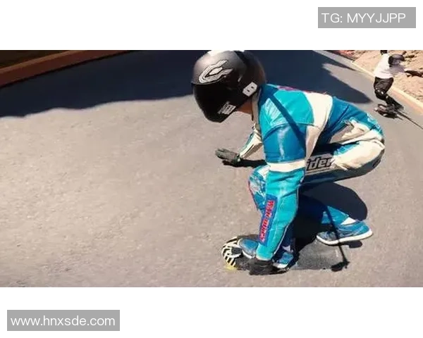 深圳滑板队进攻战术解析与滑板文化的深度融合探讨